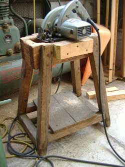 �w�̍����ۃm�R��