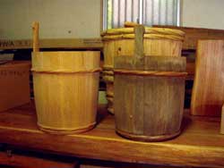 �哤�E������ʂ邽�߂̓���